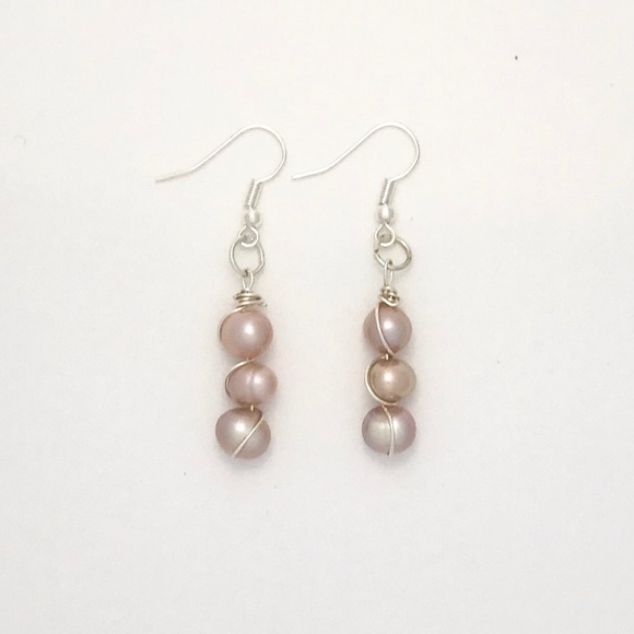 π»3/$25 Earrings Handmade - Picture 1 of 1